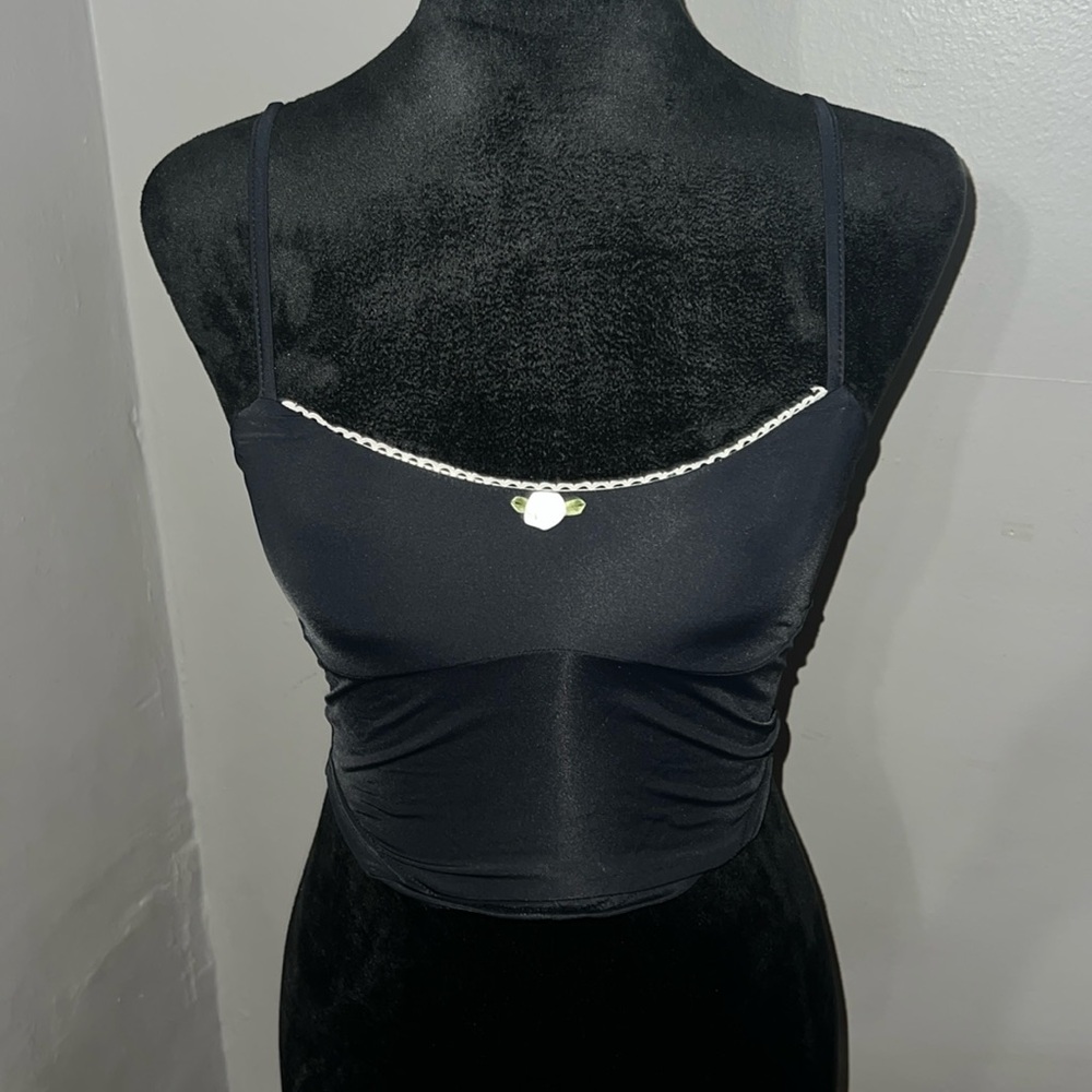Cutesy black crop top. Sky to Moon.